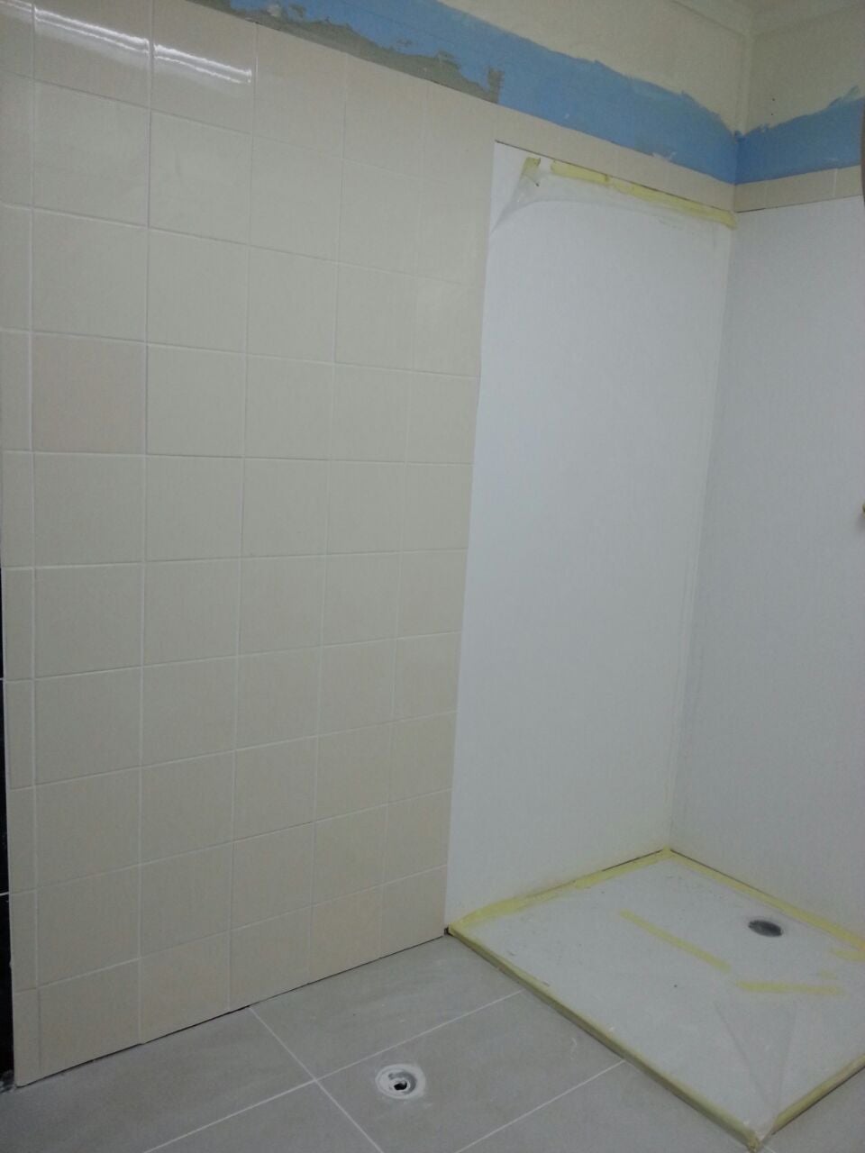 FLOOR AND WALL TILING
