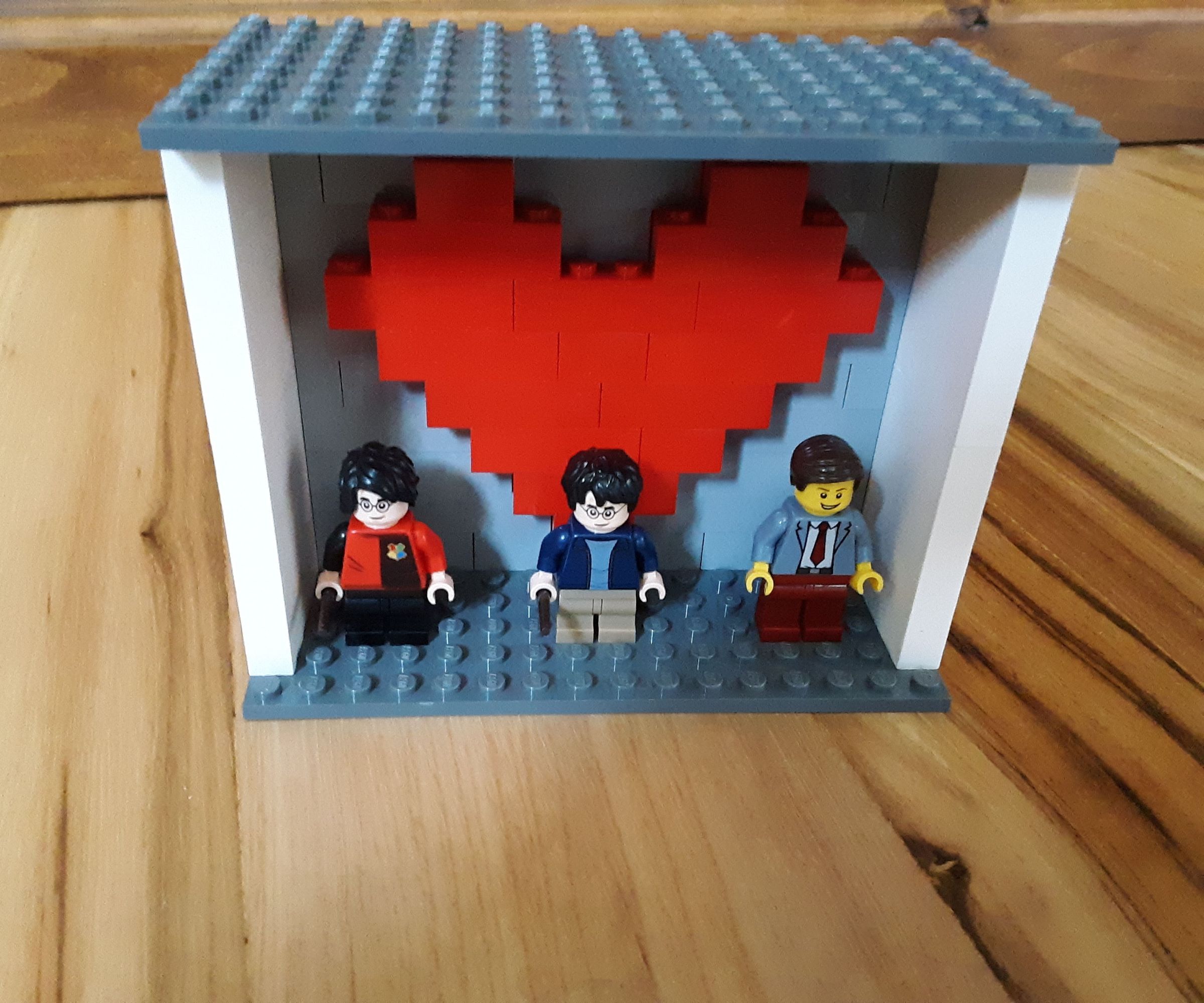 A Heart Stand for All Your Favorite Lego Figurines