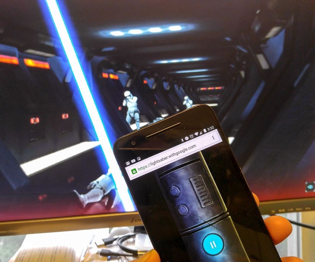 Turn Smartphone Into Lightsaber Console for Lighsaber Escape Game