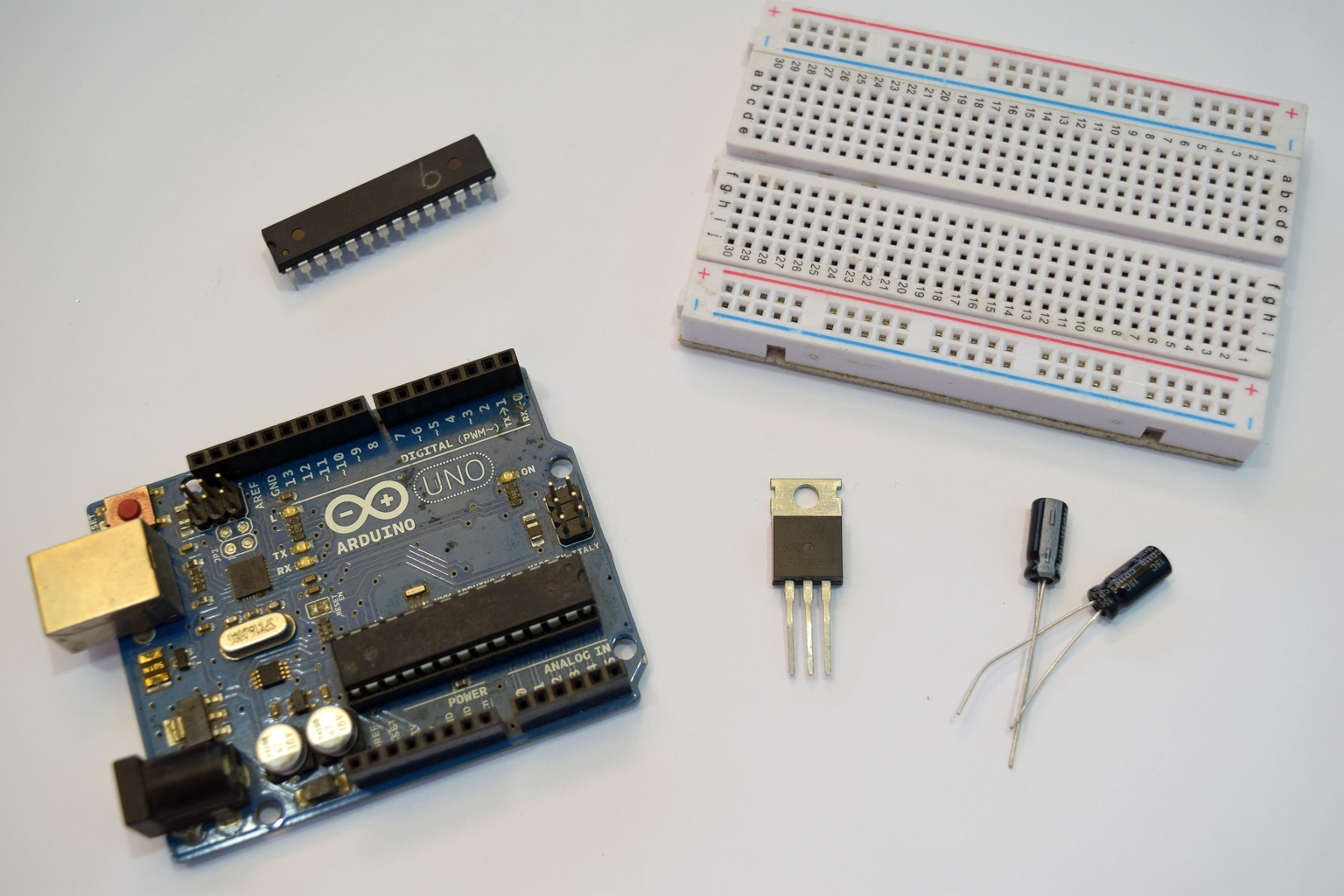 How to Build an Arduino Uno on a BreadBoard : 6 Steps (with Pictures ...