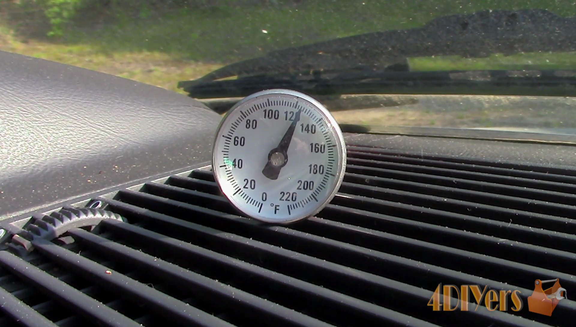 Do Windshield Sunshades Actually Work? 4 Steps (with Pictures