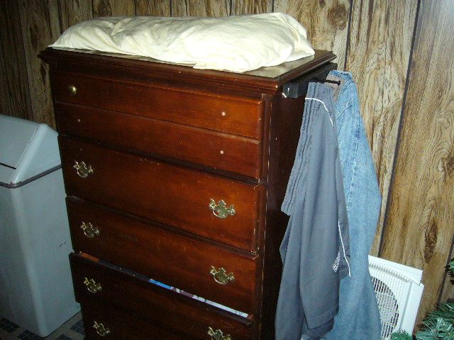 Easy Clothes Rack for My Dresser