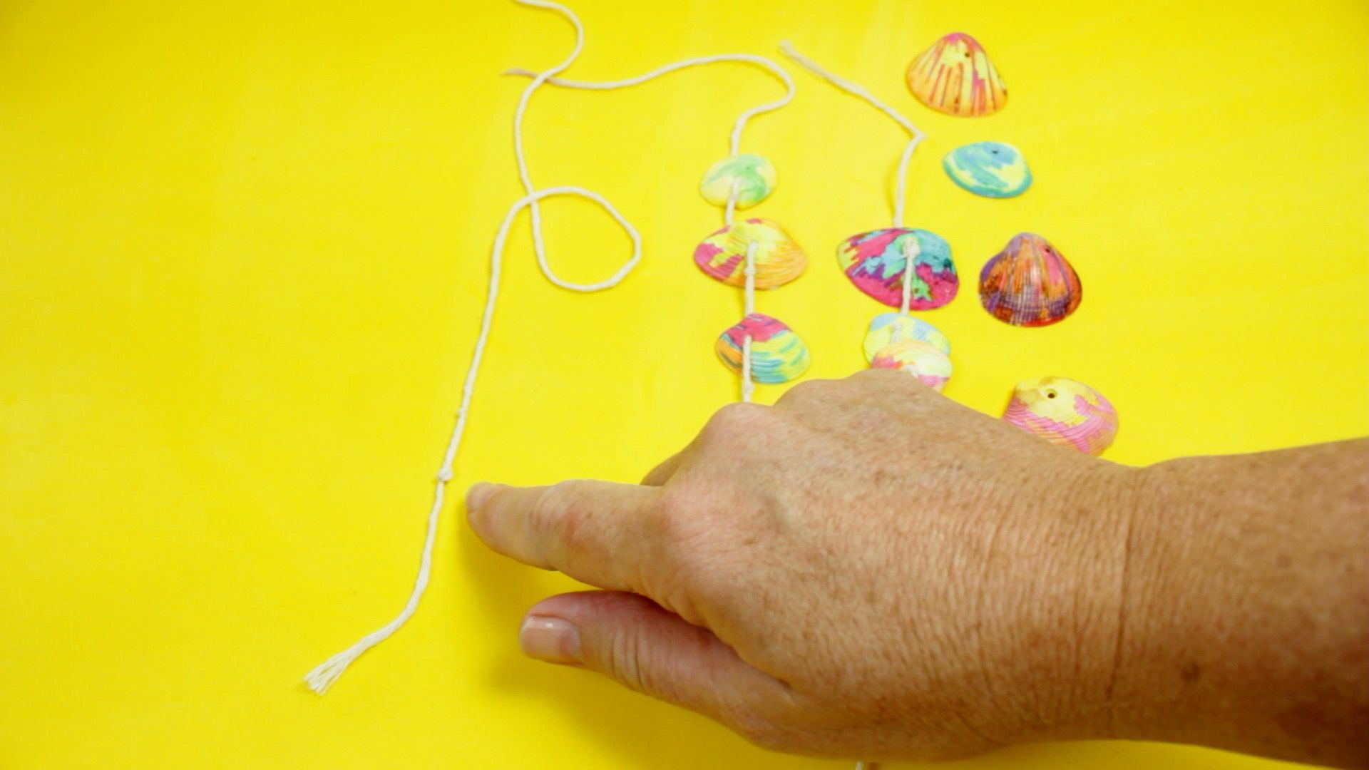 Make This Simple Seashell Mobile : 7 Steps (with Pictures) - Instructables