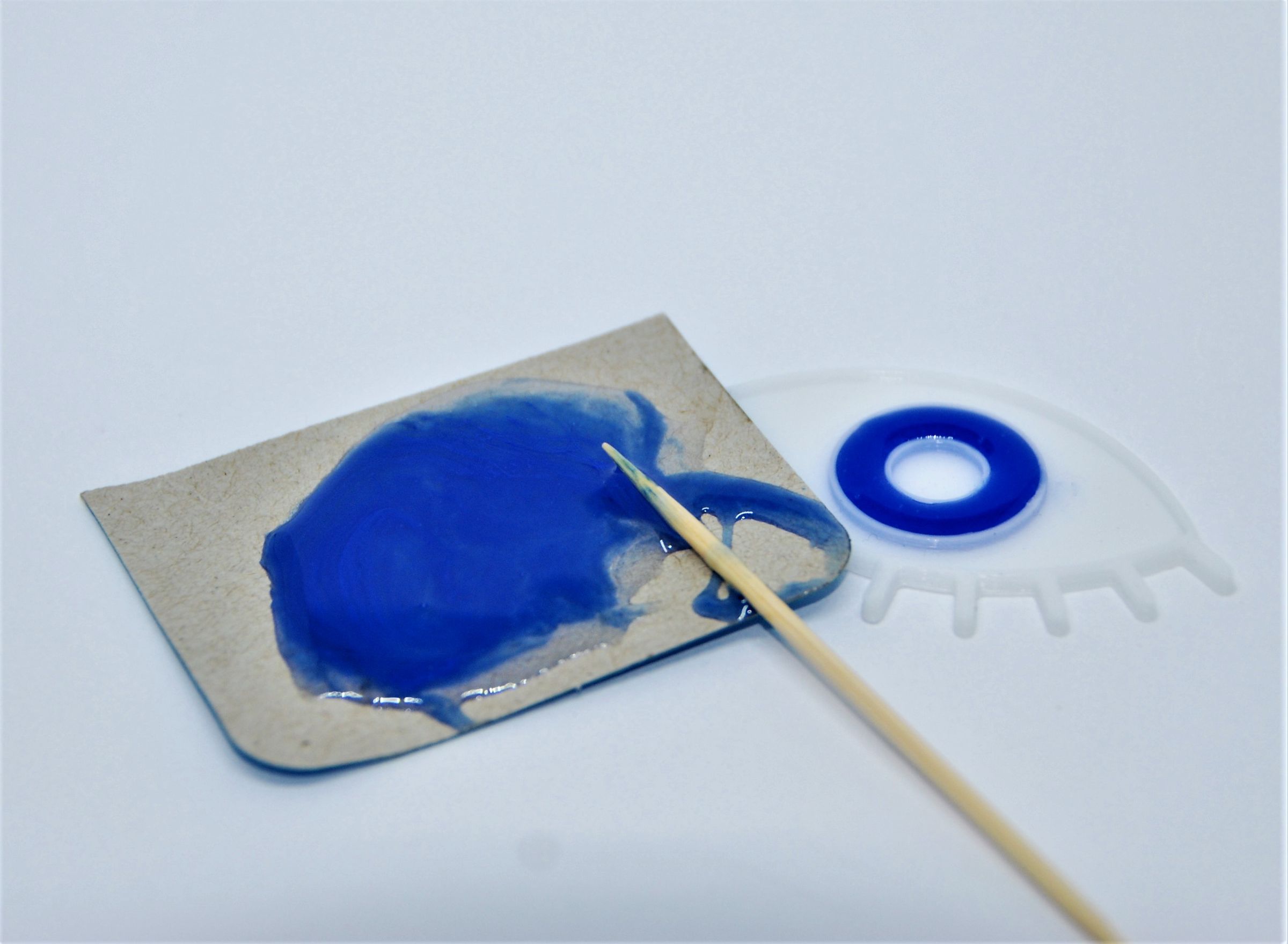 DIY Epoxy 'Enamel' Pins : 6 Steps (with Pictures) - Instructables