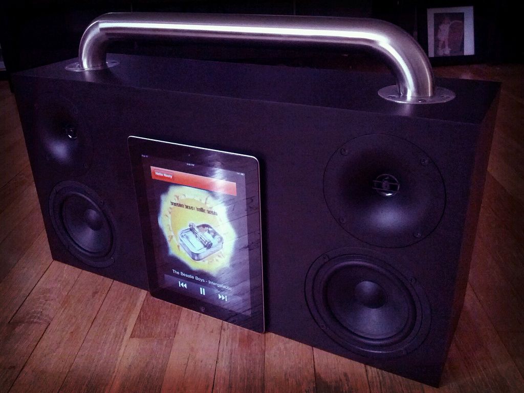 DIY Boombox / Ghettoblaster
