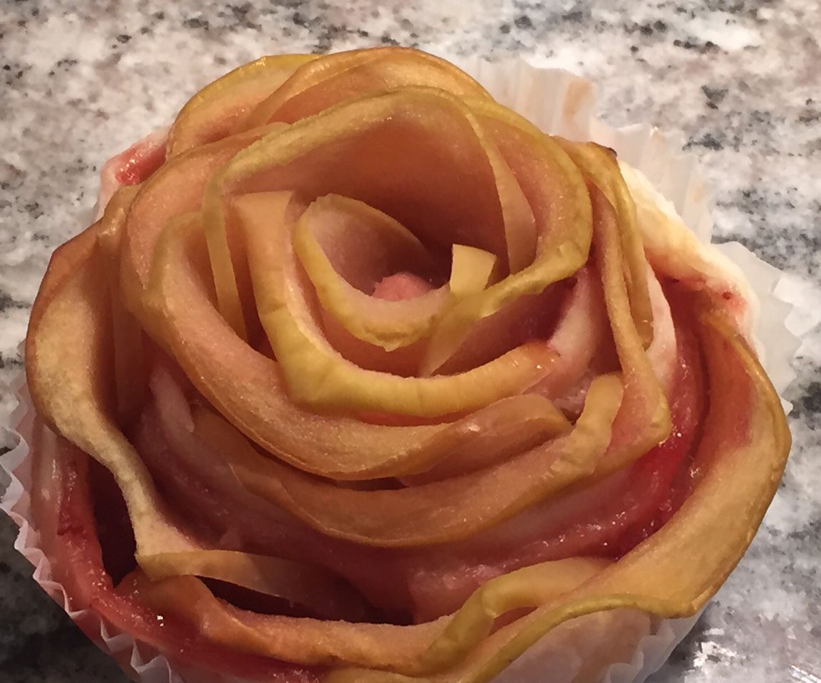 Apple Rose Pastry