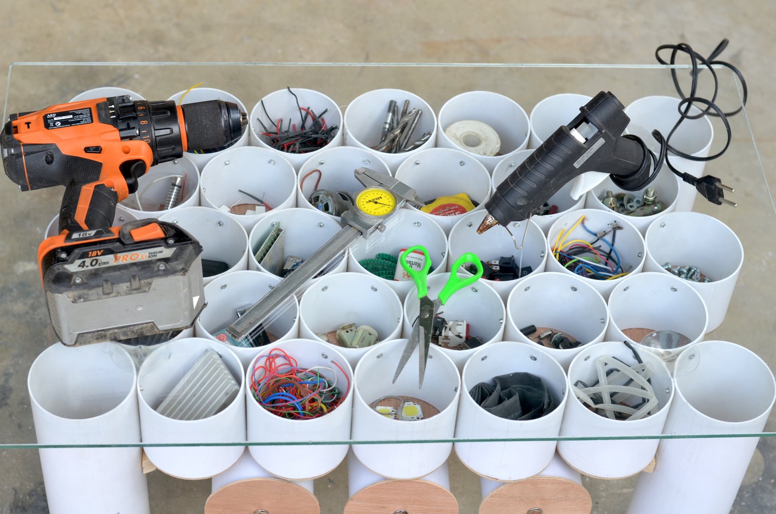 DIYers PVC Organizer Workbench/Table : 15 Steps (with Pictures ...