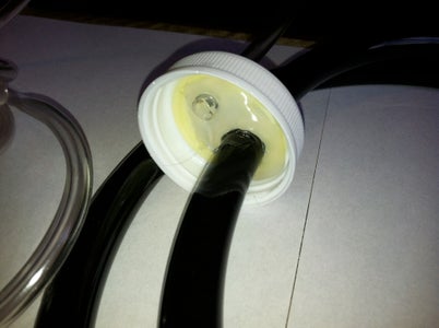 Liquid Feed Container