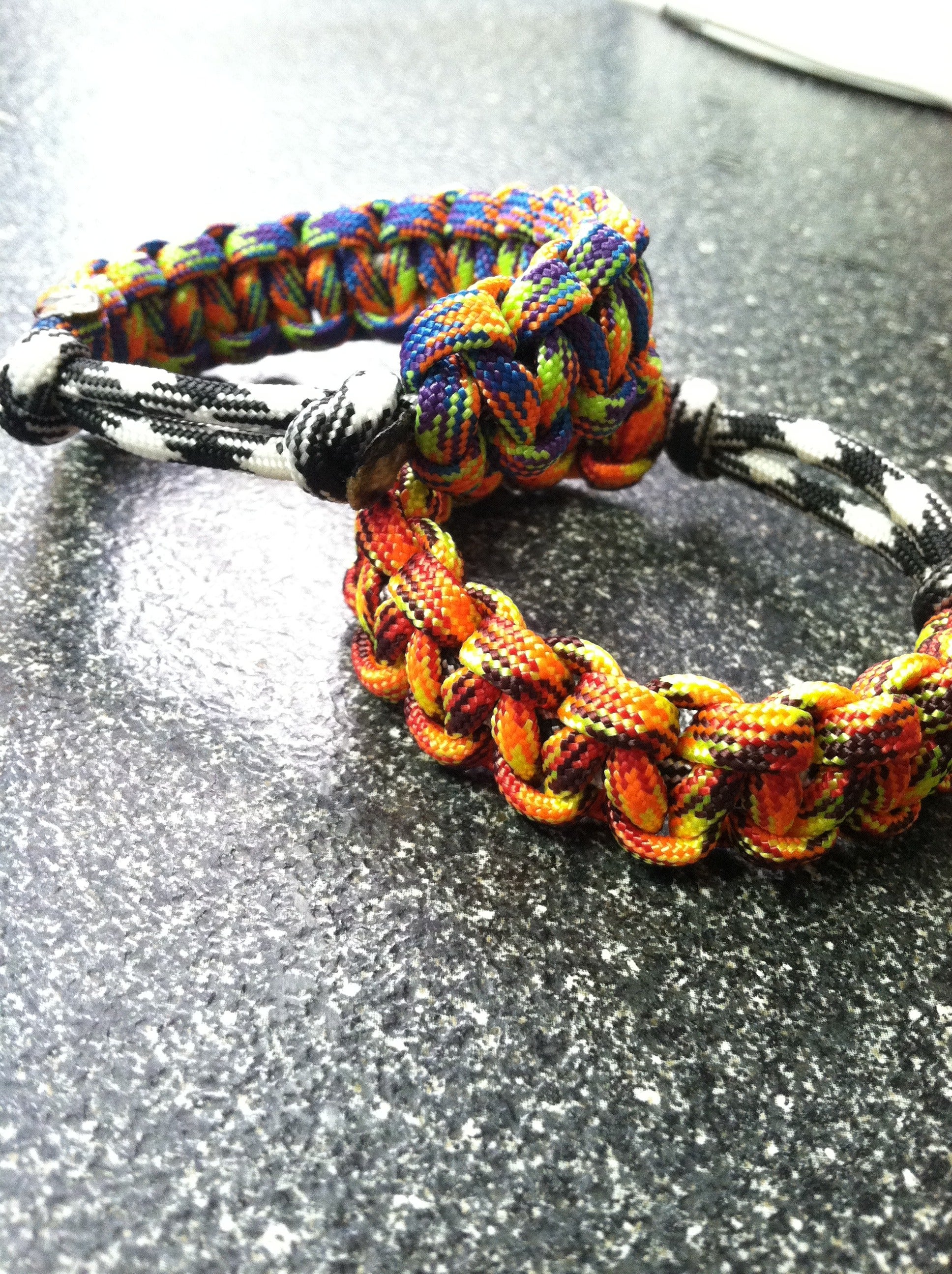 Paracord Bracelet Without Buckle (Tutorial) 8 Steps Instructables