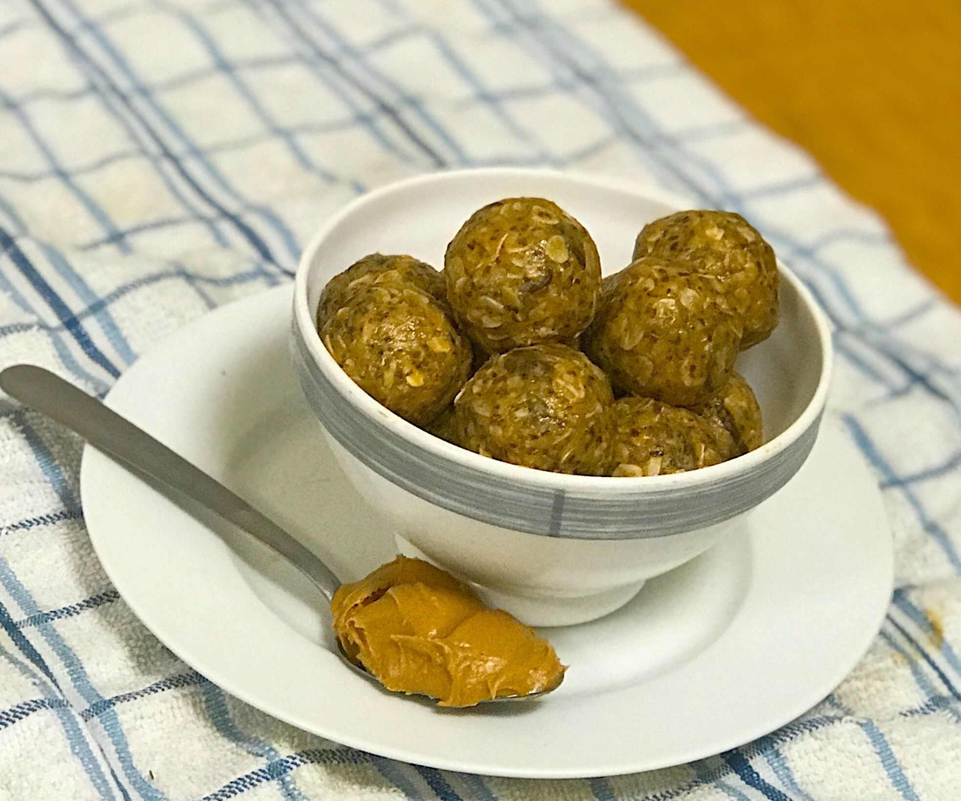 Peanut Butter Energy Balls