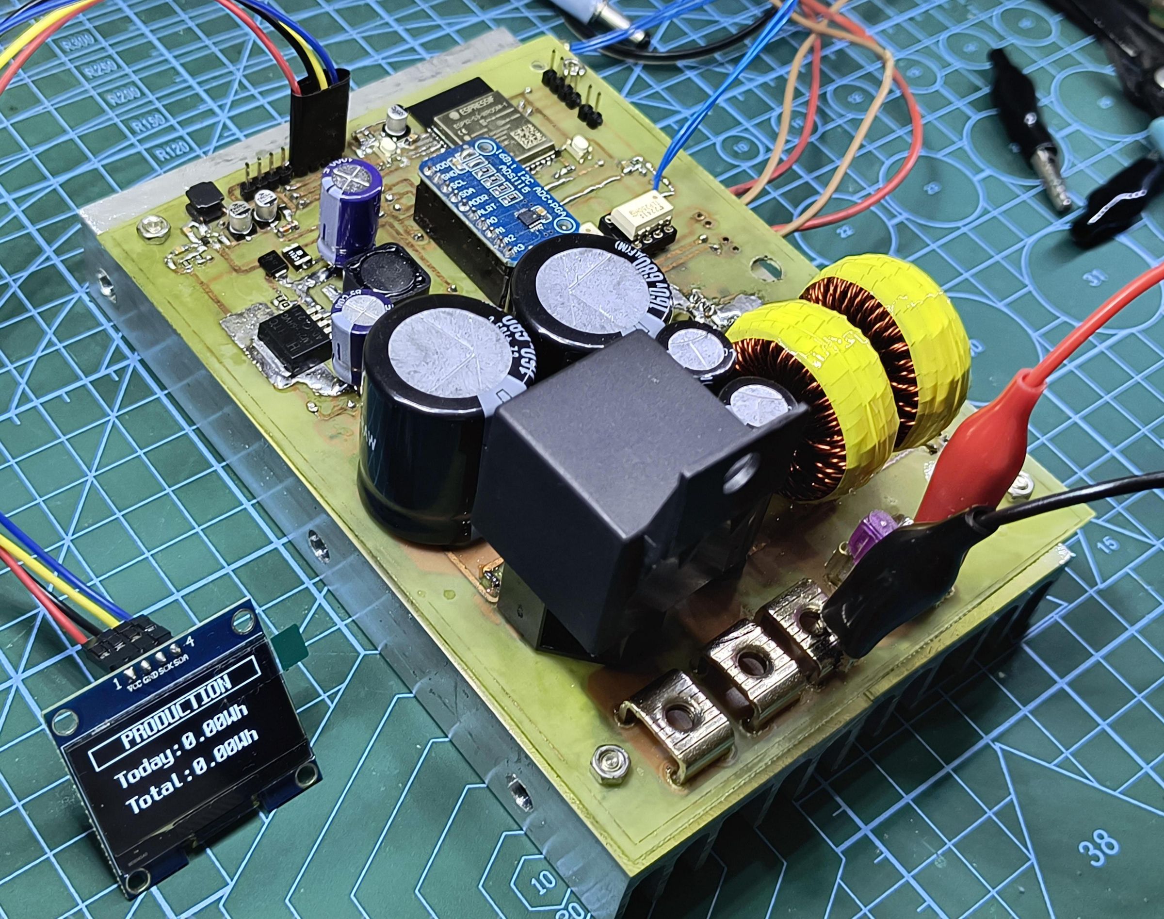 DIY ESP32 Based Dual Phase Interleaved MPPT