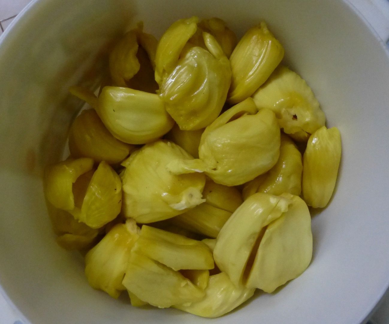 How to Cut Open a Jackfruit