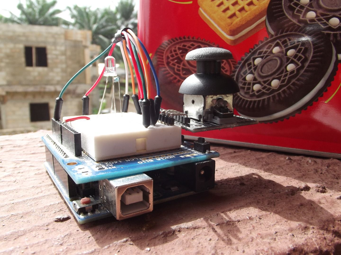 INTRODUCTION TO I/O's IN ARDUINO (JOYSTICK)