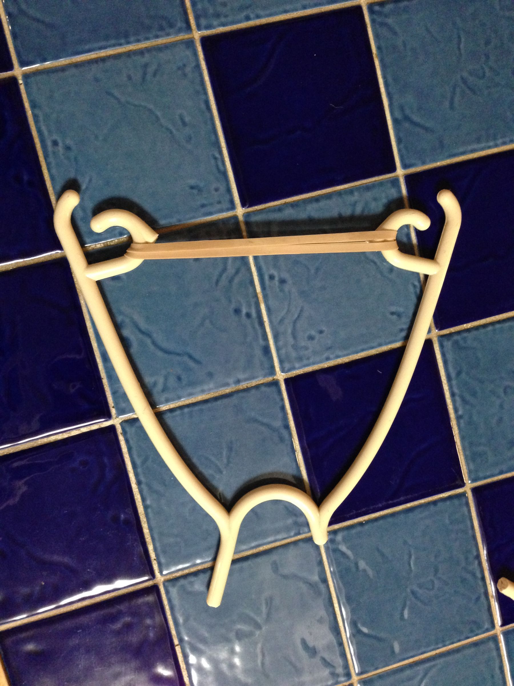 Hanger Bow and Arrow 4 Steps Instructables