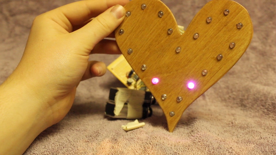 DIY 20 LED HEART Chaser