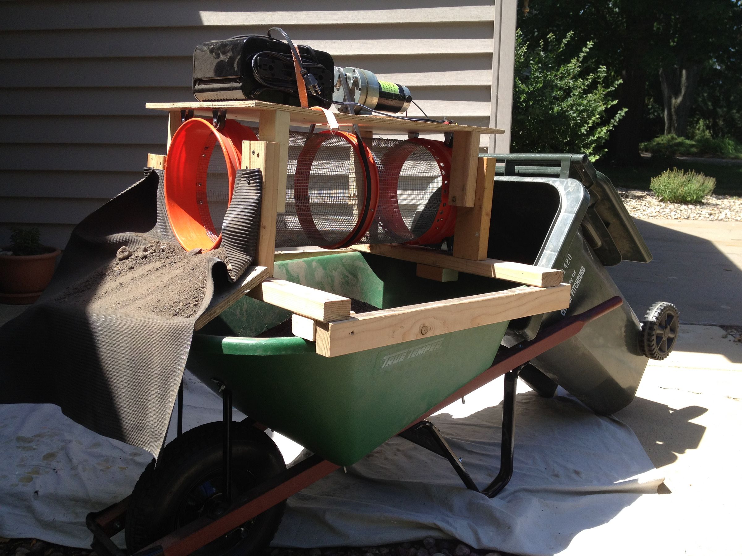 Powered Wheelbarrow Trommel