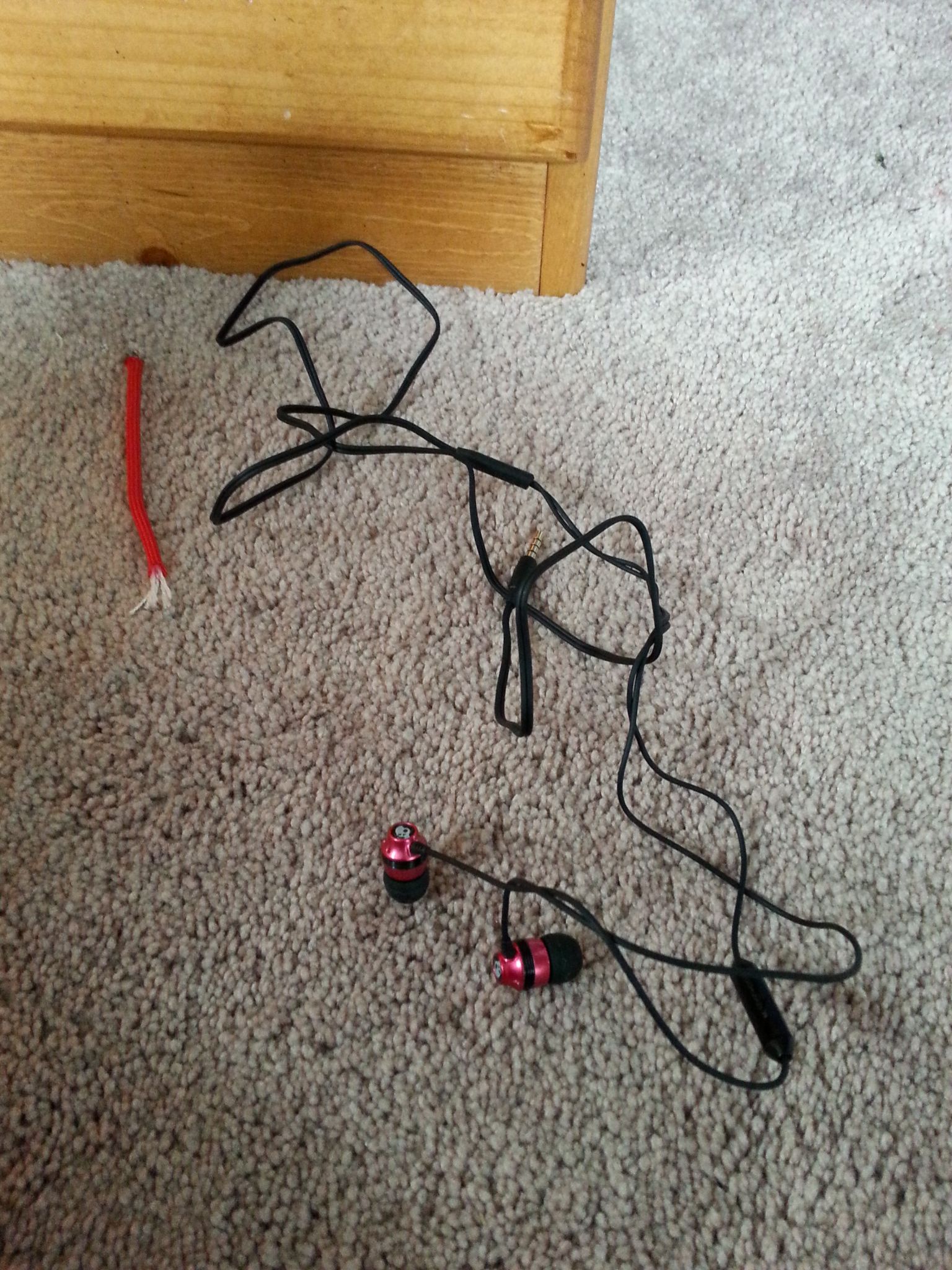 Paracord Headphone Holder 3 Steps Instructables