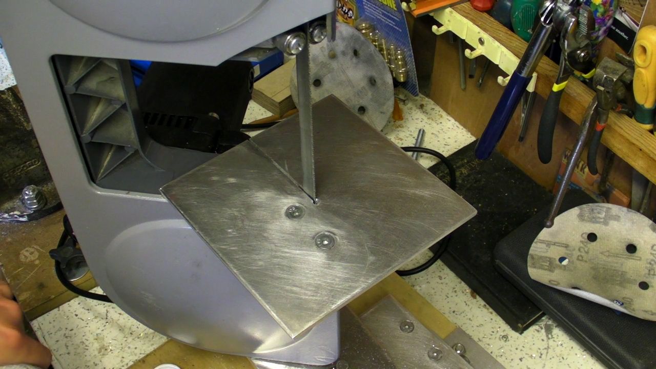 Homemade Portable Bandsaw Table / Bed