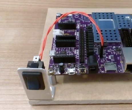 Connecting a power switch to Creator Ci40