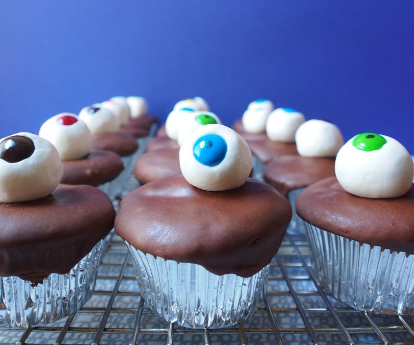 Halloween Eyeball (doughnut) Cupcakes
