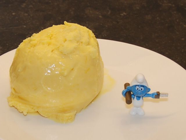 Fresh Frozen Mango Yogurt.