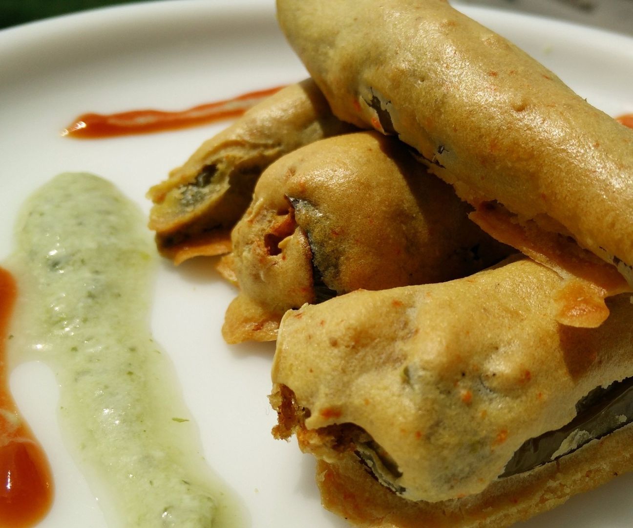 Rajasthani Mirchi Vada/ Mirchi Ke Pakode/ Fritters Recipe 