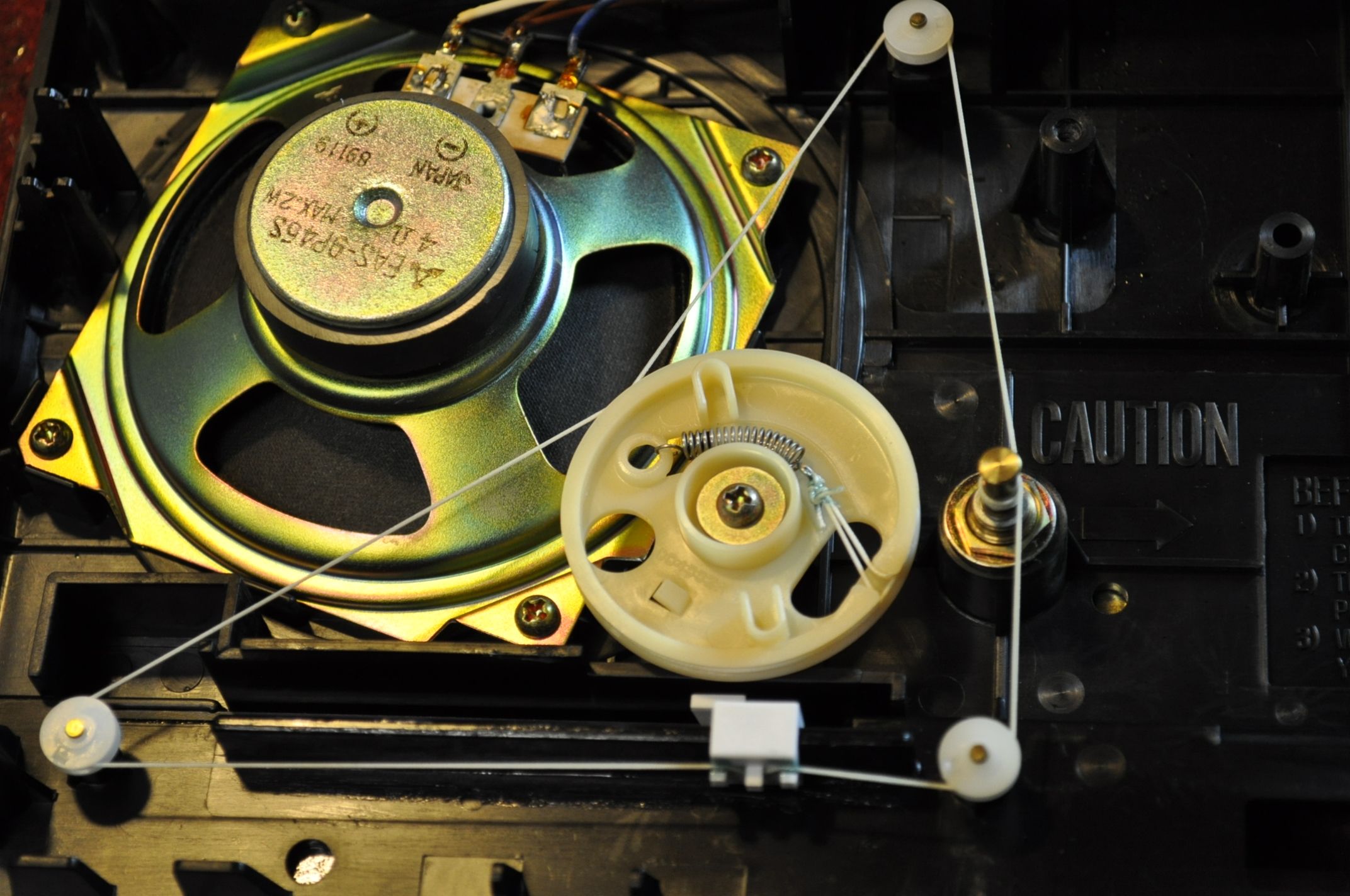 How to Revive a Portable 8Track Tape Player 8 Steps (with Pictures