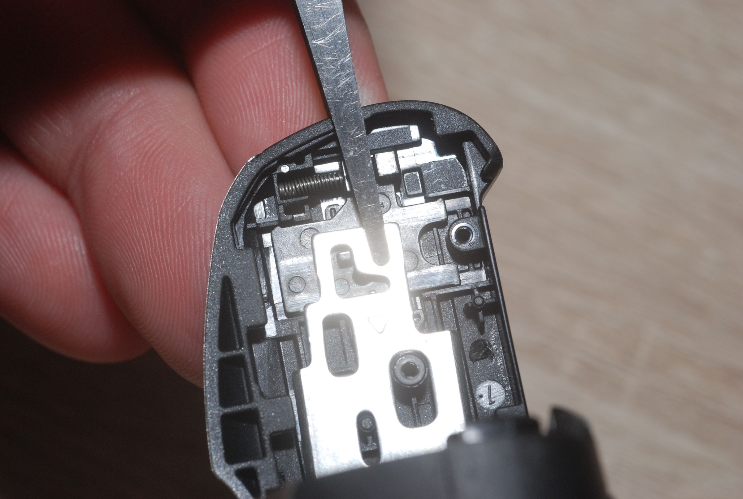 Replacement of Canon PowerShot SX130IS Battery Compartment Door 4