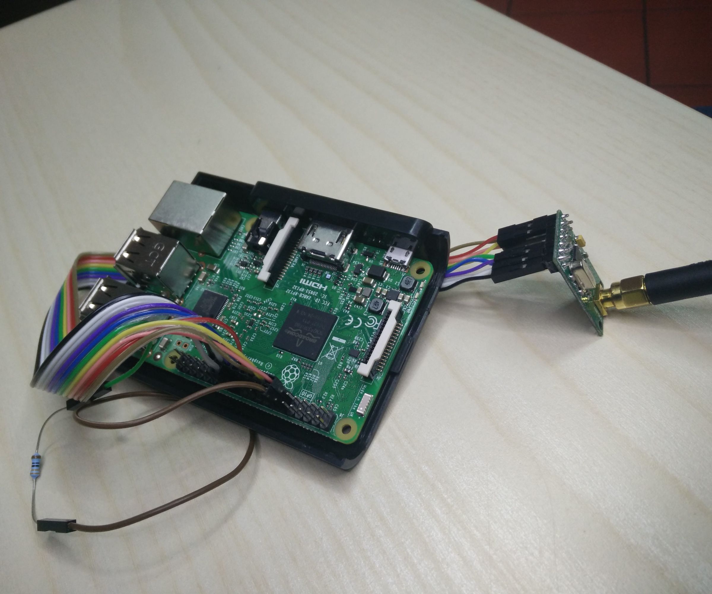 How to Use the Nordic NRF905 Transceiver With a Raspberry Pi