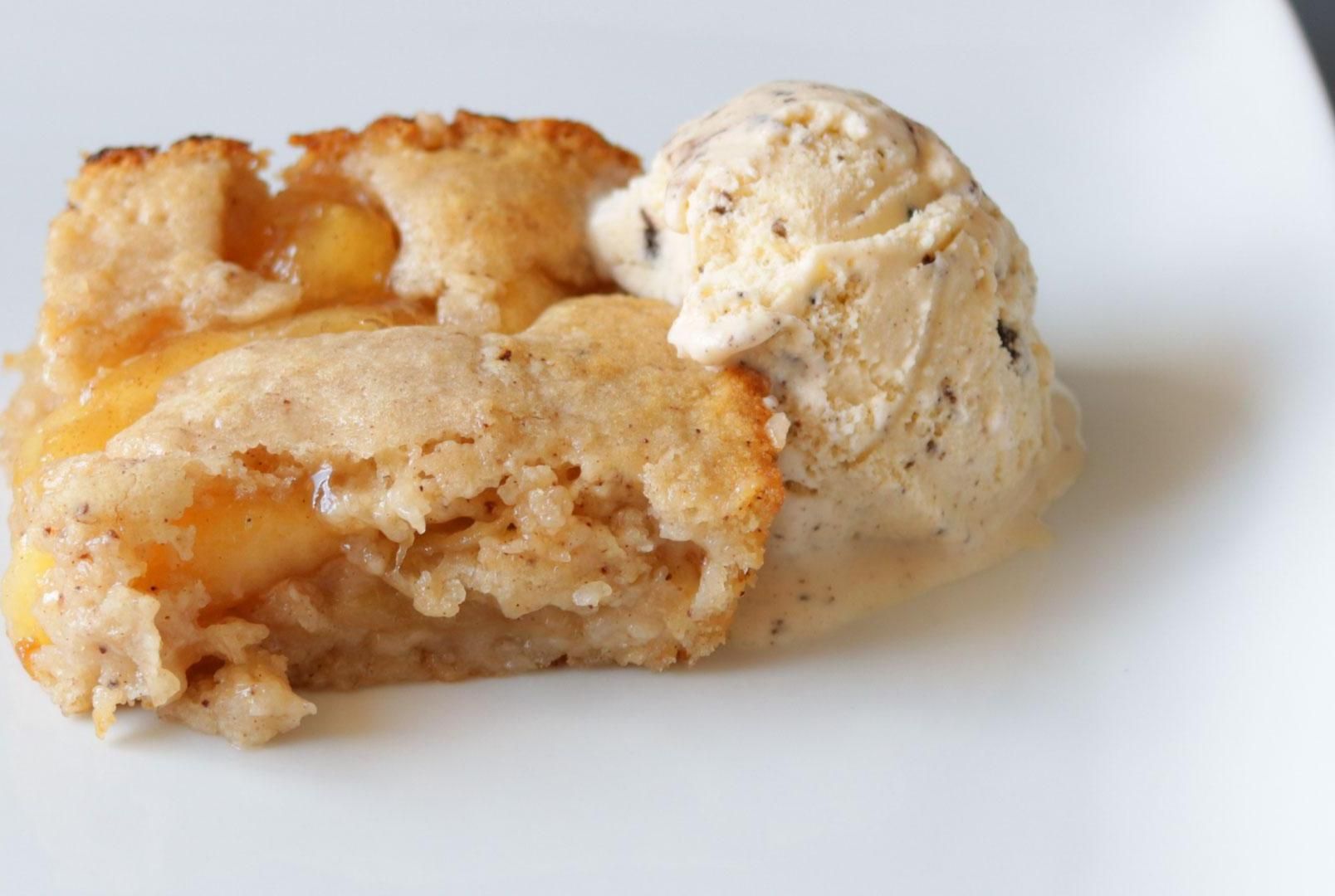 Easy Apple Cobbler