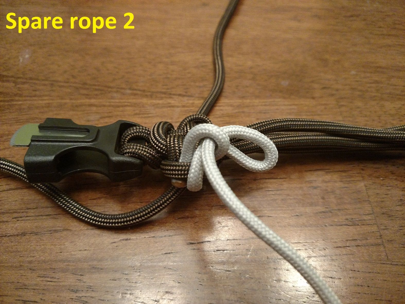 Ultimate Paracord Bracelet Survival Kit 7 Steps (with Pictures