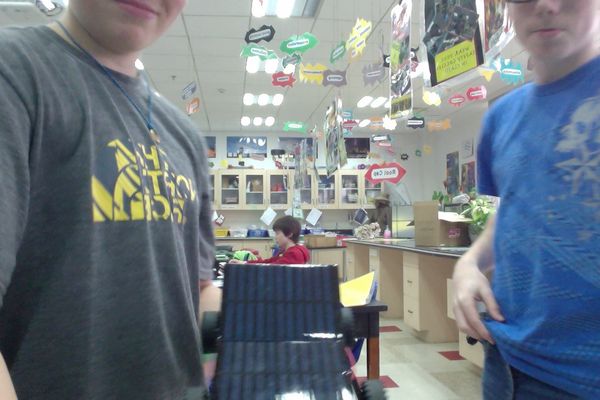 Cheap Solar Car for a Kid