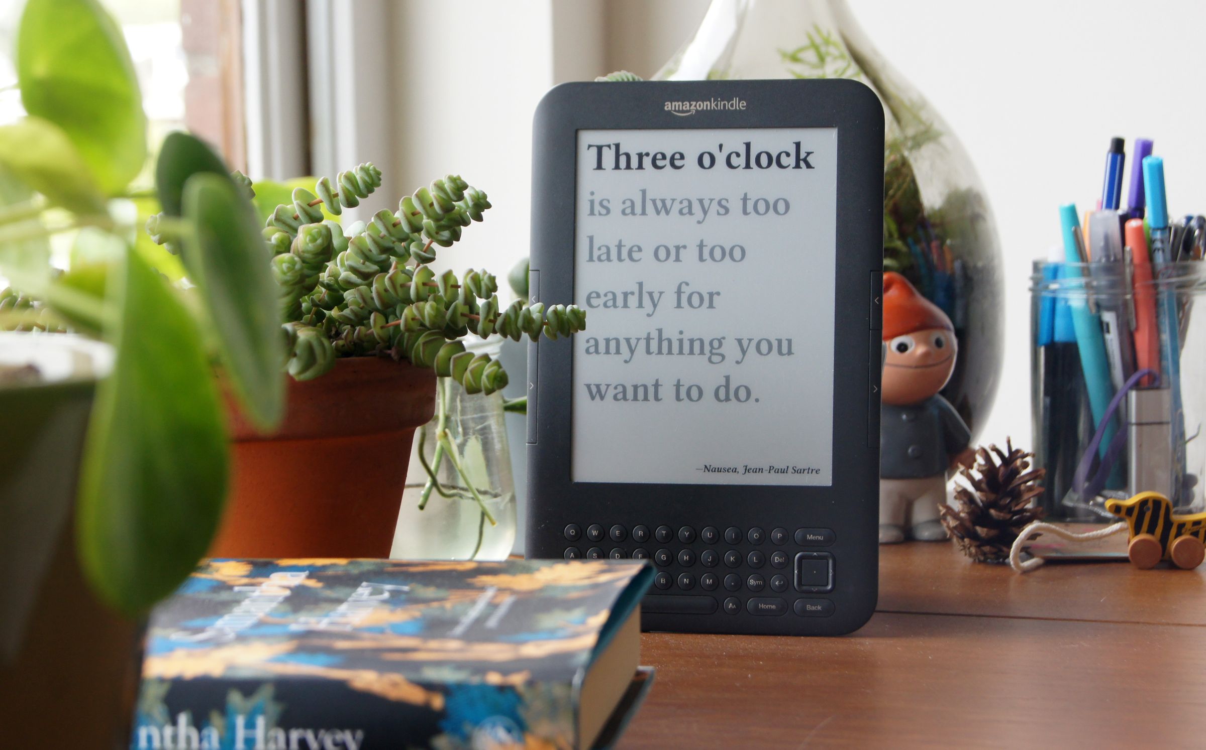 Literary Clock Made From Ereader 6 Steps (with Pictures) Instructables