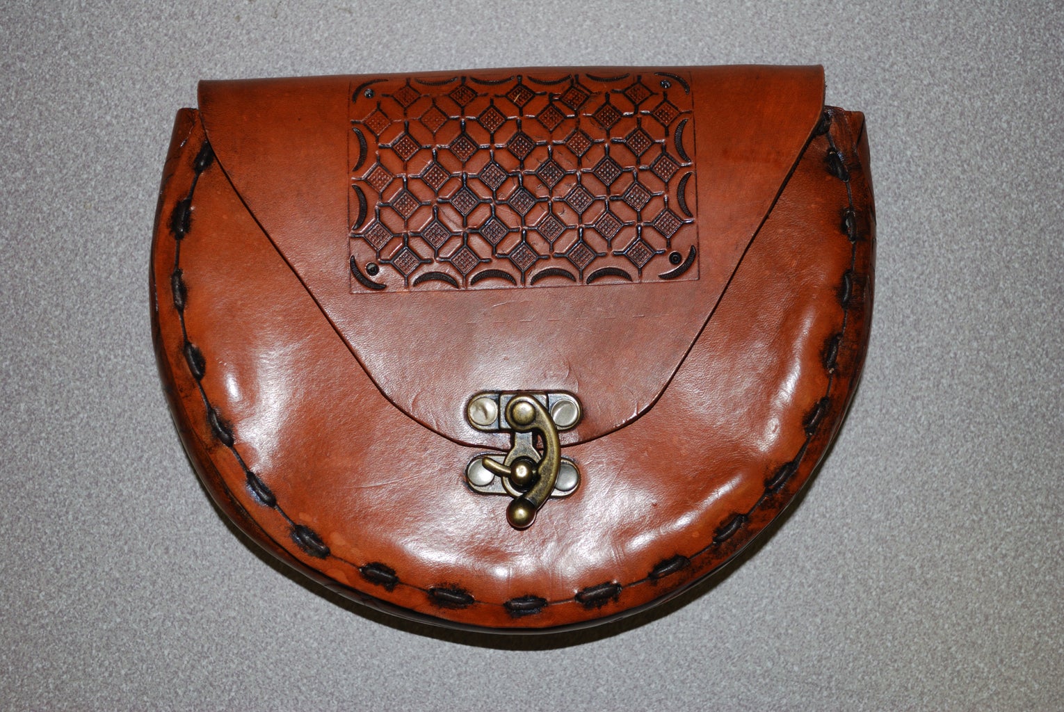 Medieval Leather Pouch : 4 Steps (with Pictures) - Instructables medieval-leather-pouch-4-steps-with-pictures-instructables