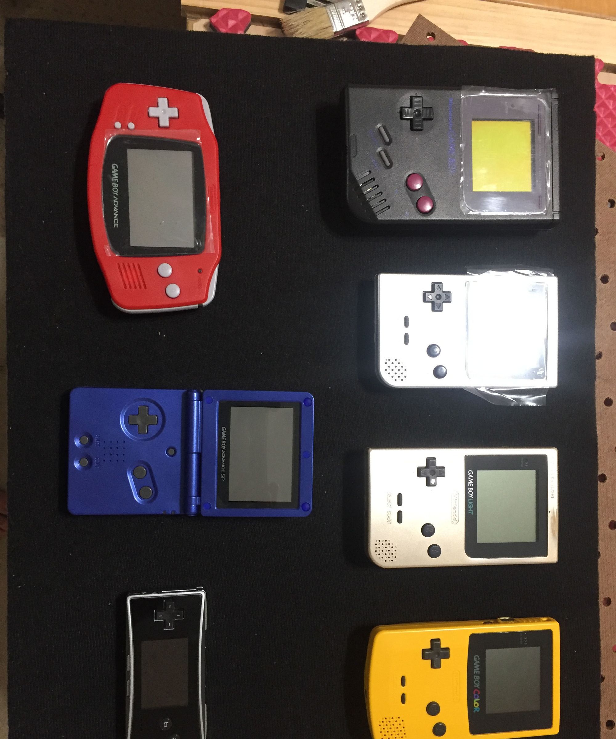 Shadowbox Your Gameboy Advance Up to Gameboy Micro Using Magnets