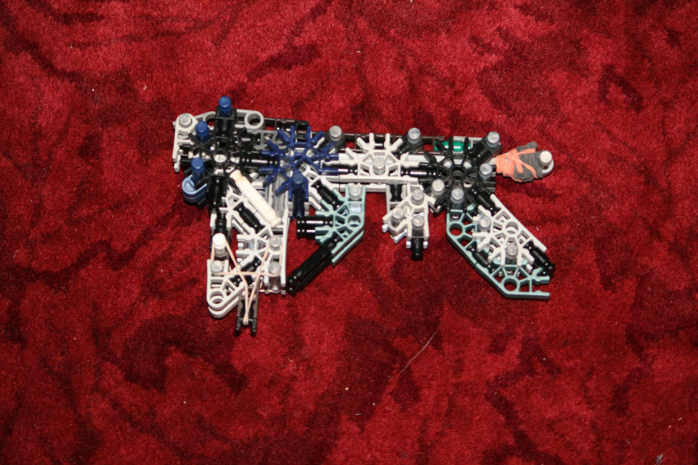 Moxx's Pistol With Clip