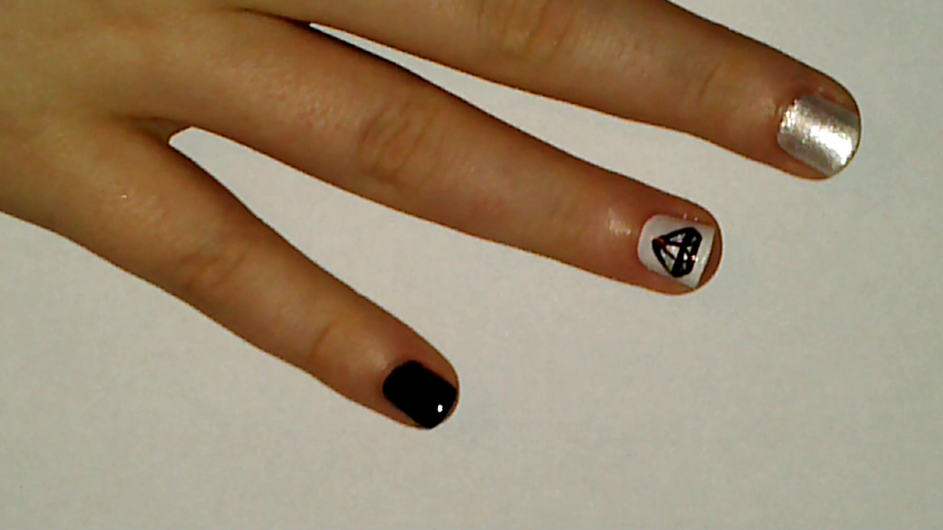 Diamond Nail Art Tutorial Samantha Beauty Instructables