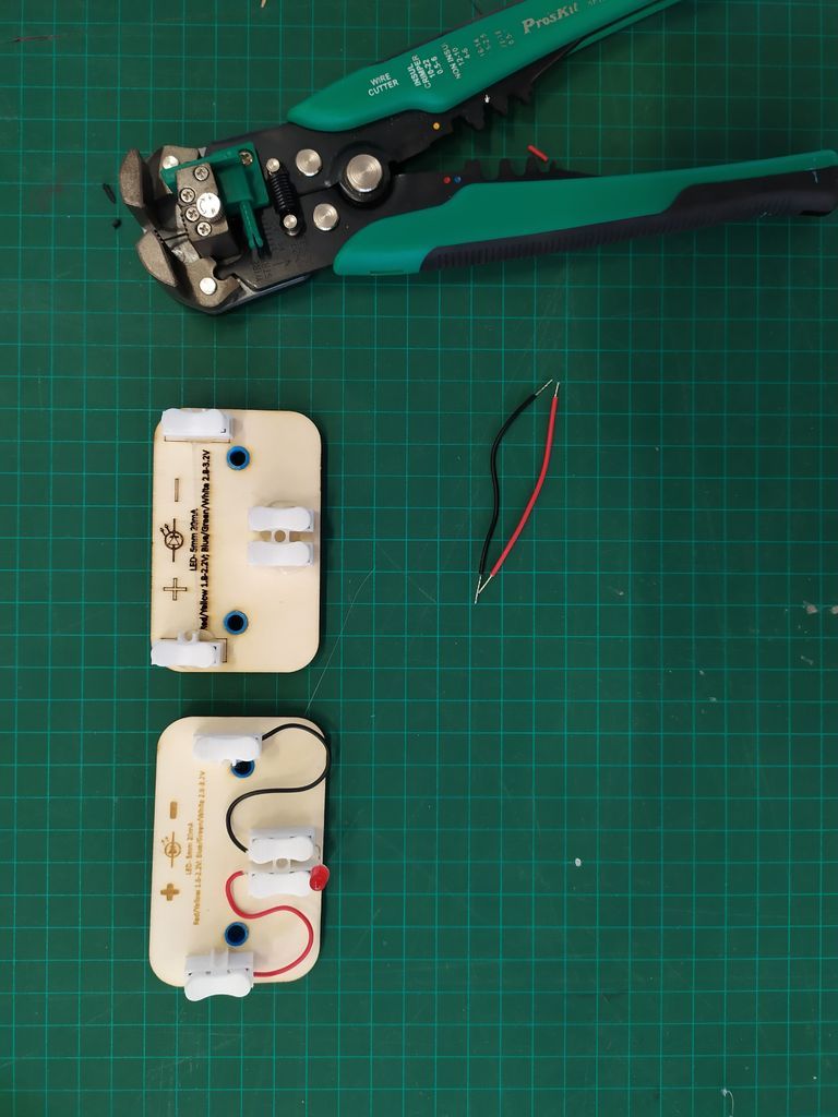 Assembly of the Tiles – Reproduction of the Example Tile: