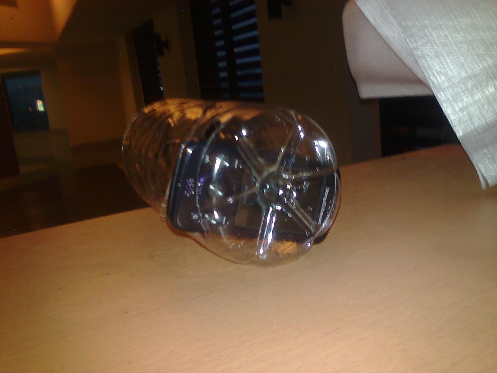 Simple amplifier for mobile phone