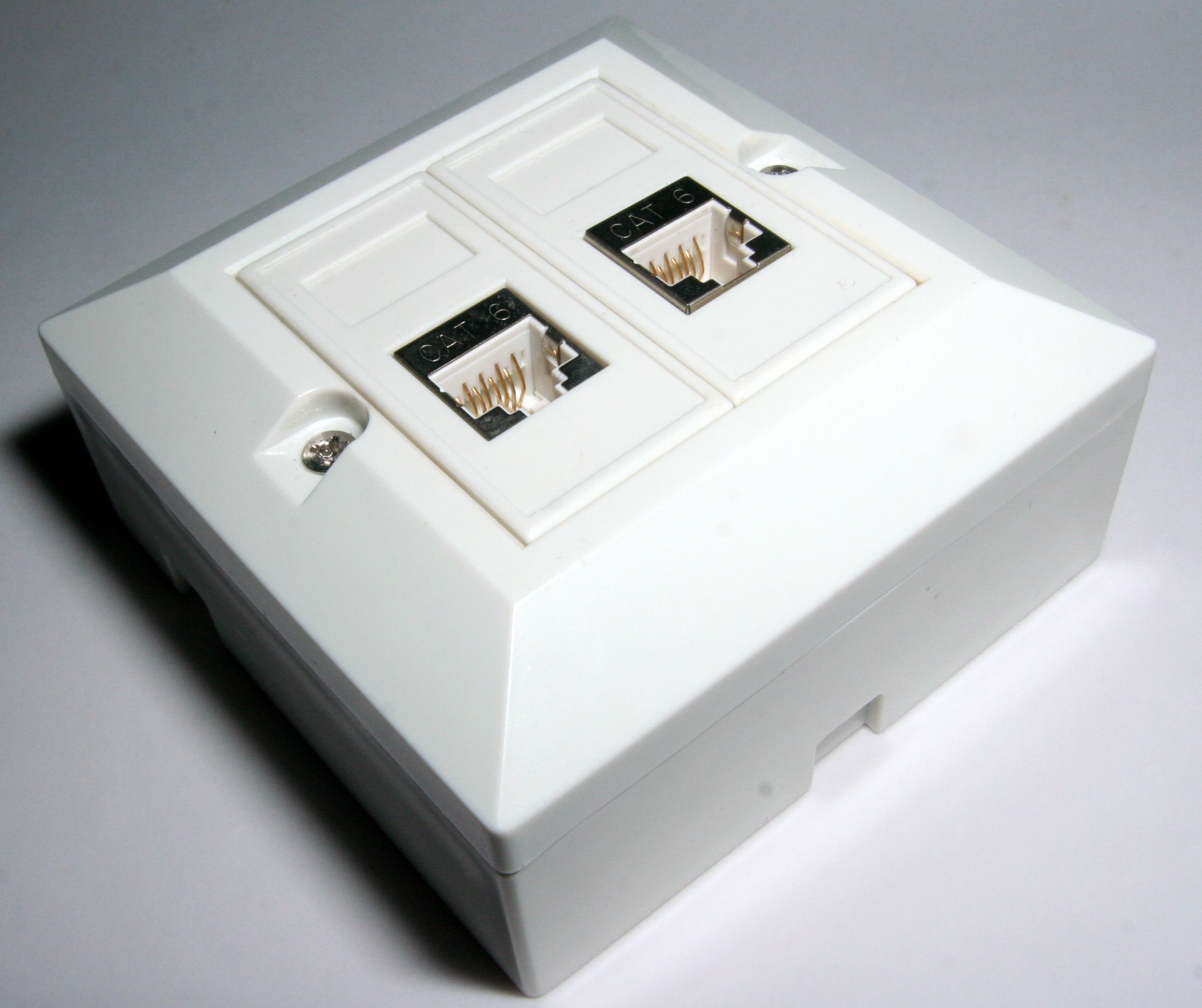 RJ-45 Key Chain and Rack : 5 Steps (with Pictures) - Instructables