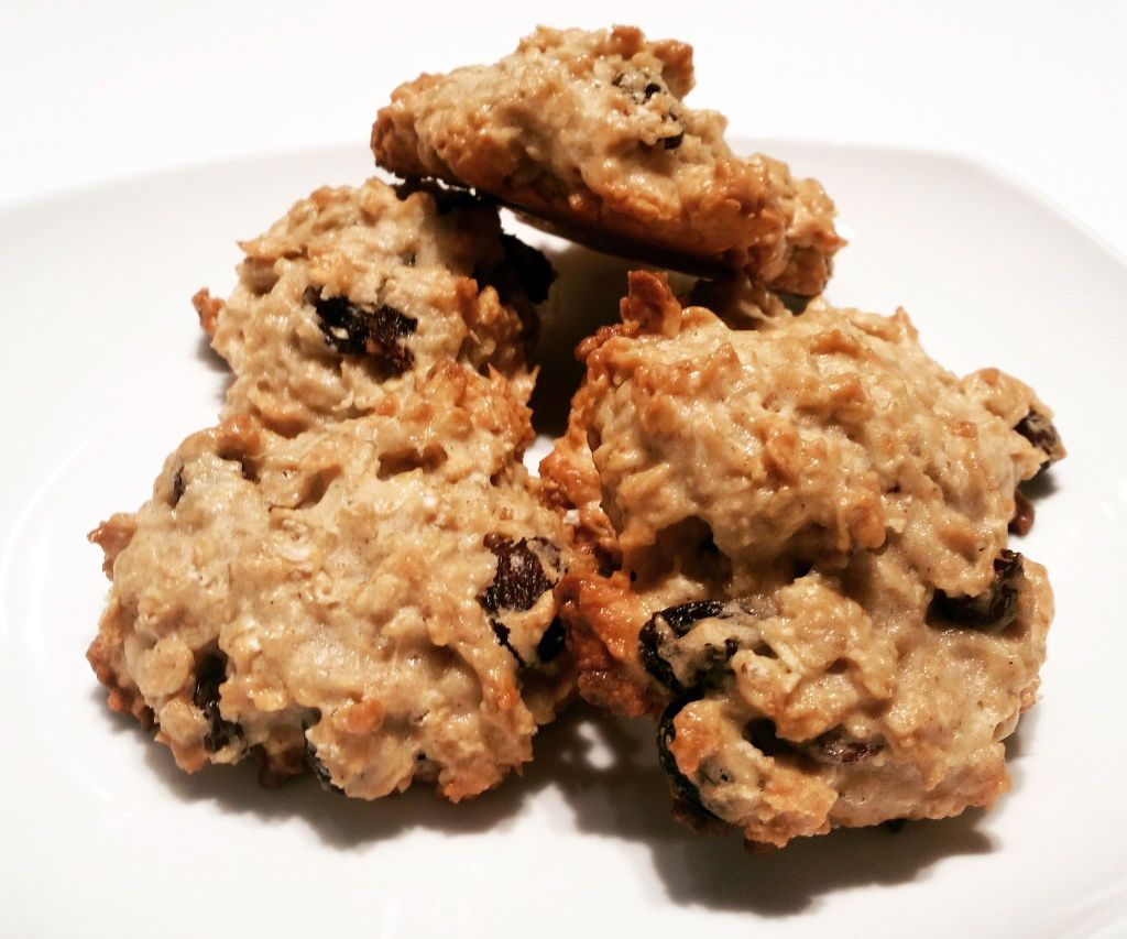 Chewy Vegan Oatmeal Raisin Cookies