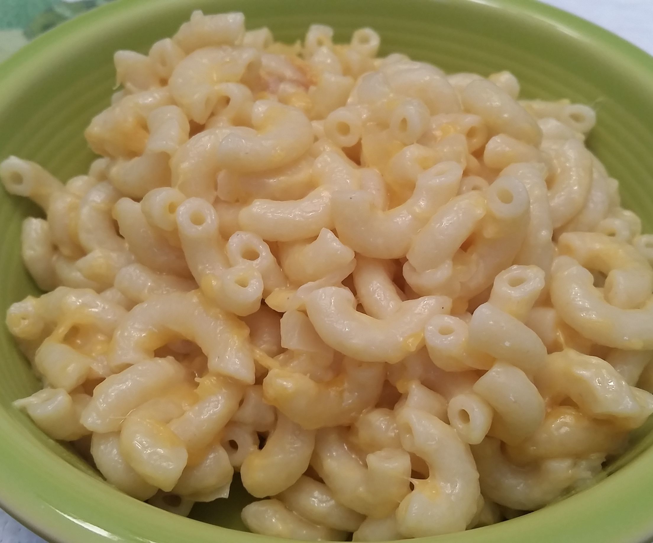 Easy Microwave Mac N' Cheese 