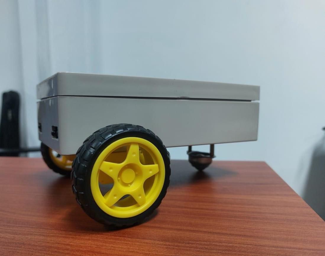 Obstacle Avoiding Robot (No Microcontroller)