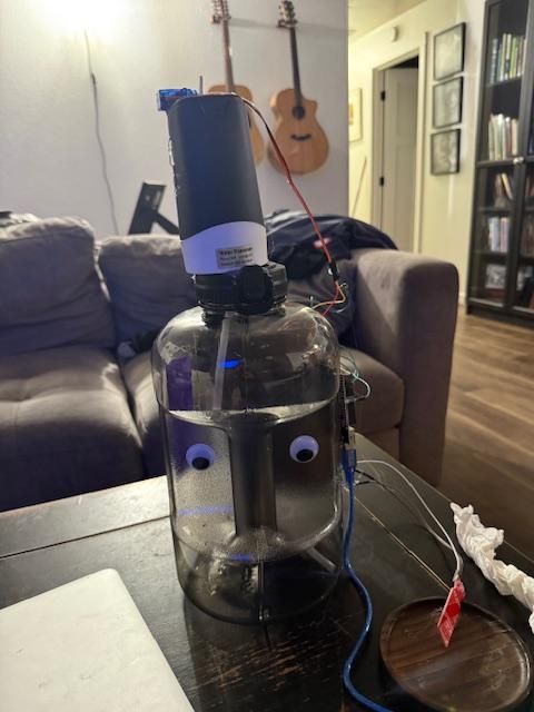 Robot That Automatically Fills Up the Dogs Water