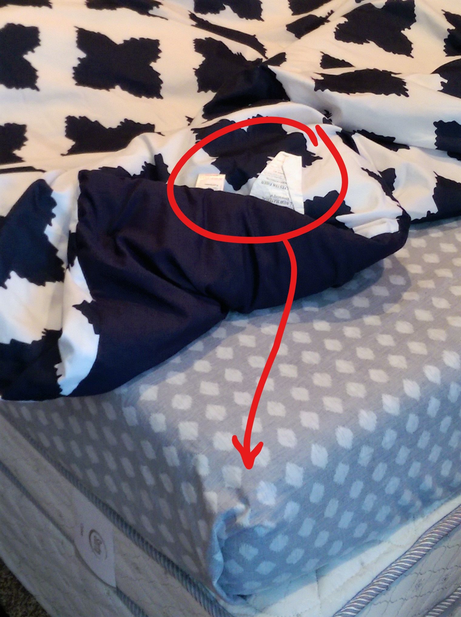 The Perfect Method for Making the Bed Like a Pro 6 Steps (with