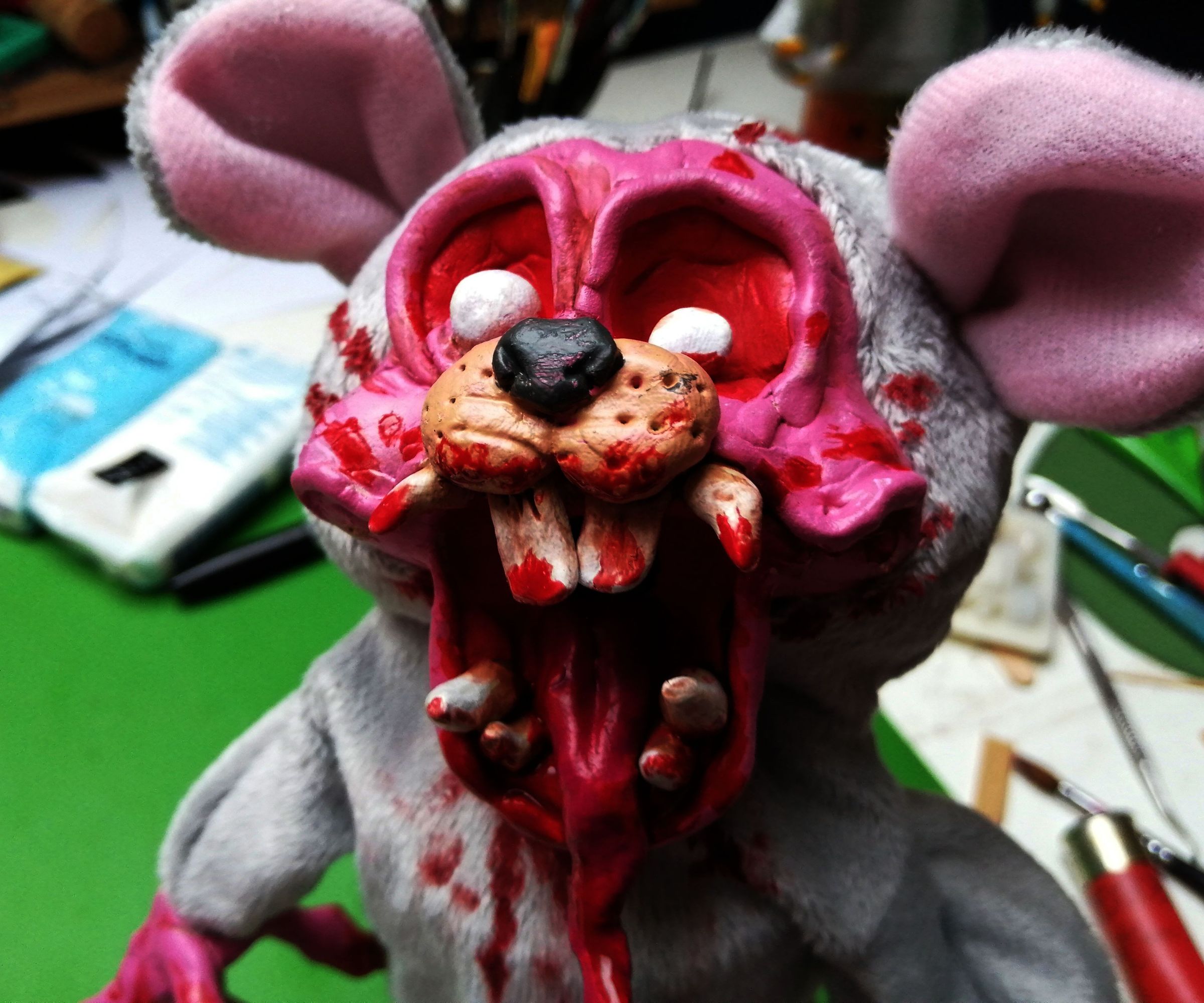 Gruesome Glove Puppets (cheap) 