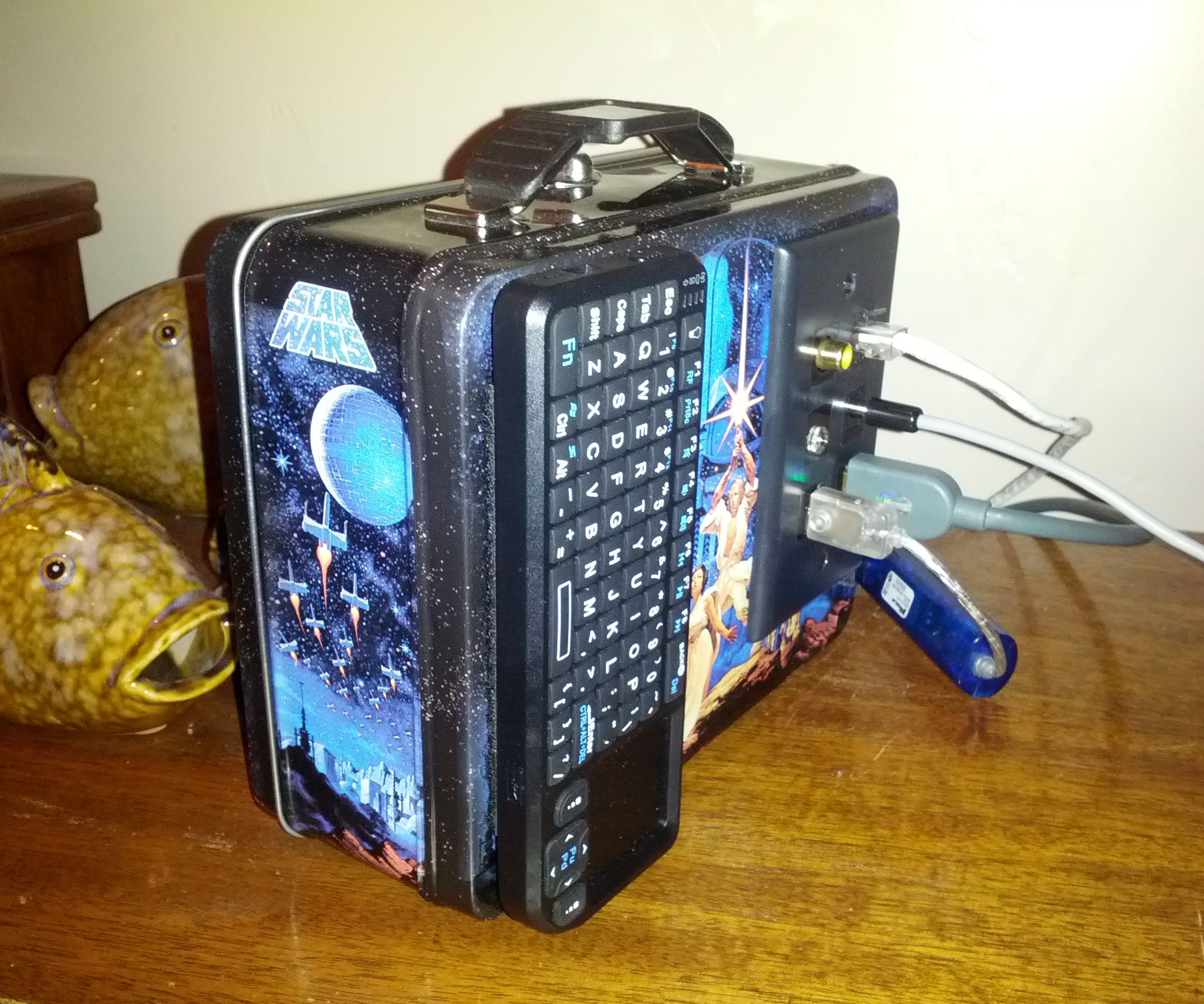 Portable XBMC Lunch Box