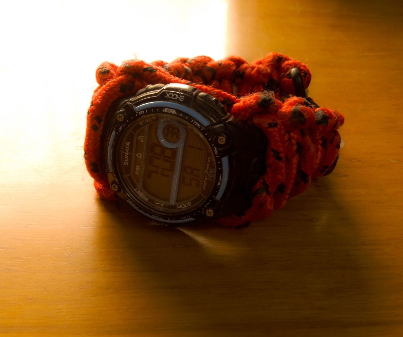 Multitool Custumizable Survival Watch