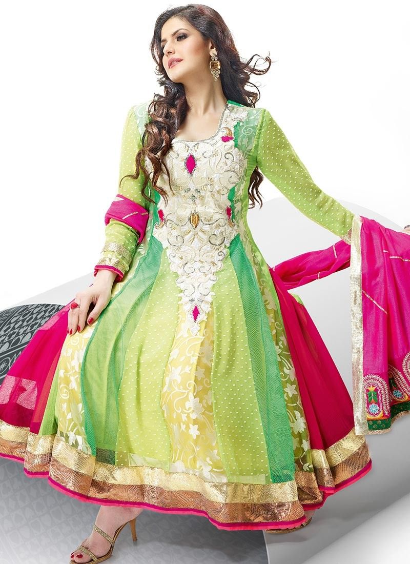 Demand of Trendiest Online Salwar Rise Among Women