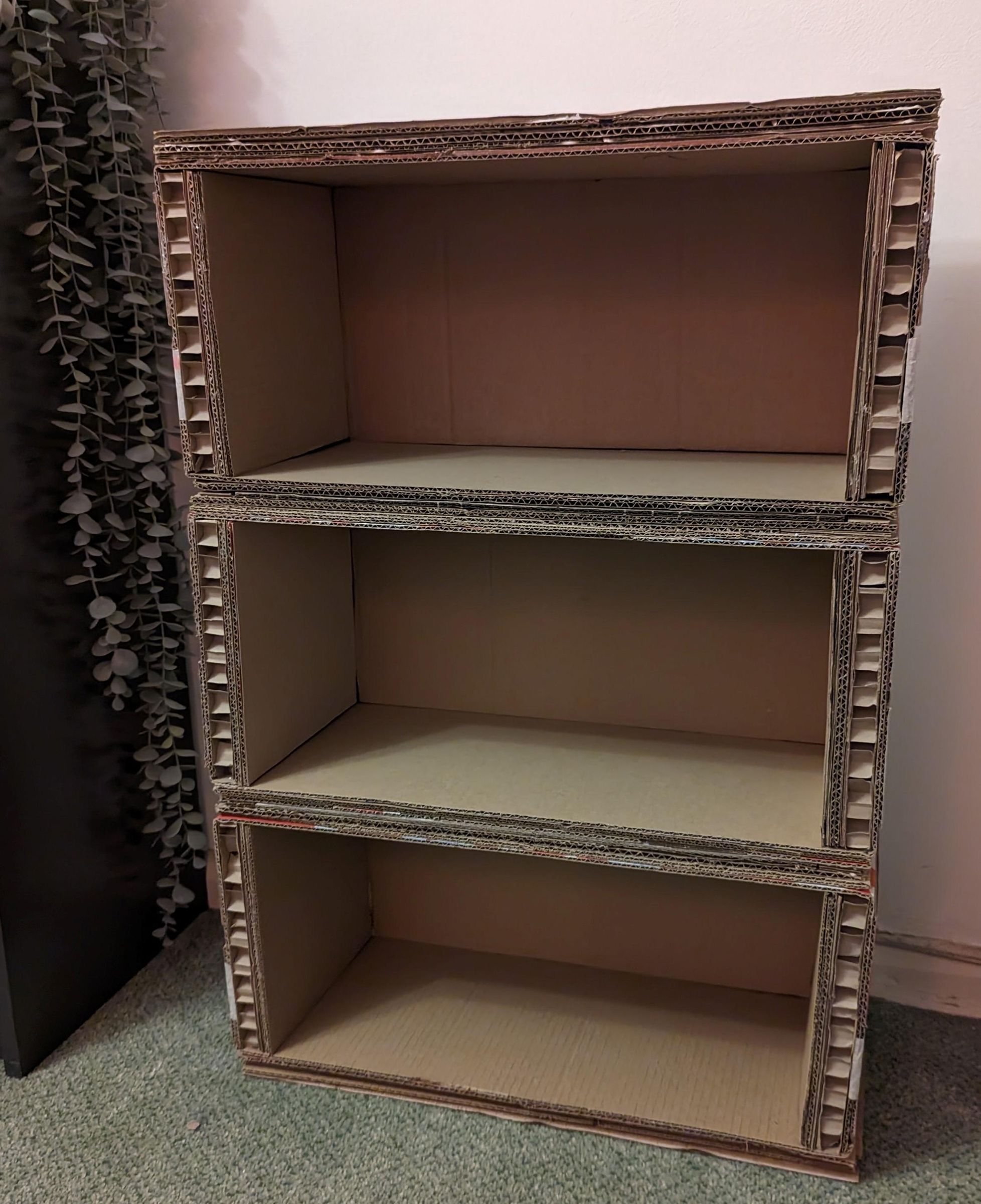Giant Book Bookcase (Made Entirely Out of Cardboard) 14 Steps (with